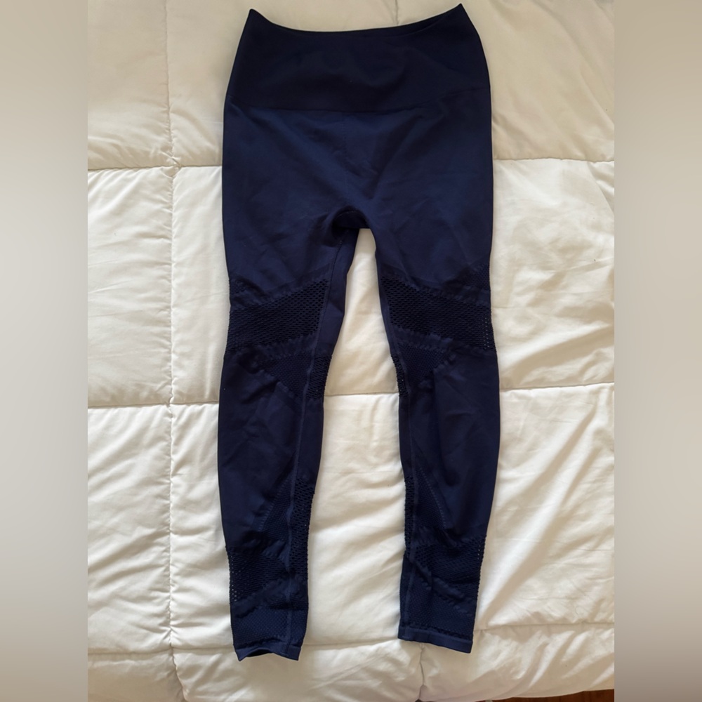 Fabletic’s Abyss Mosaic 7/8 Leggings size S